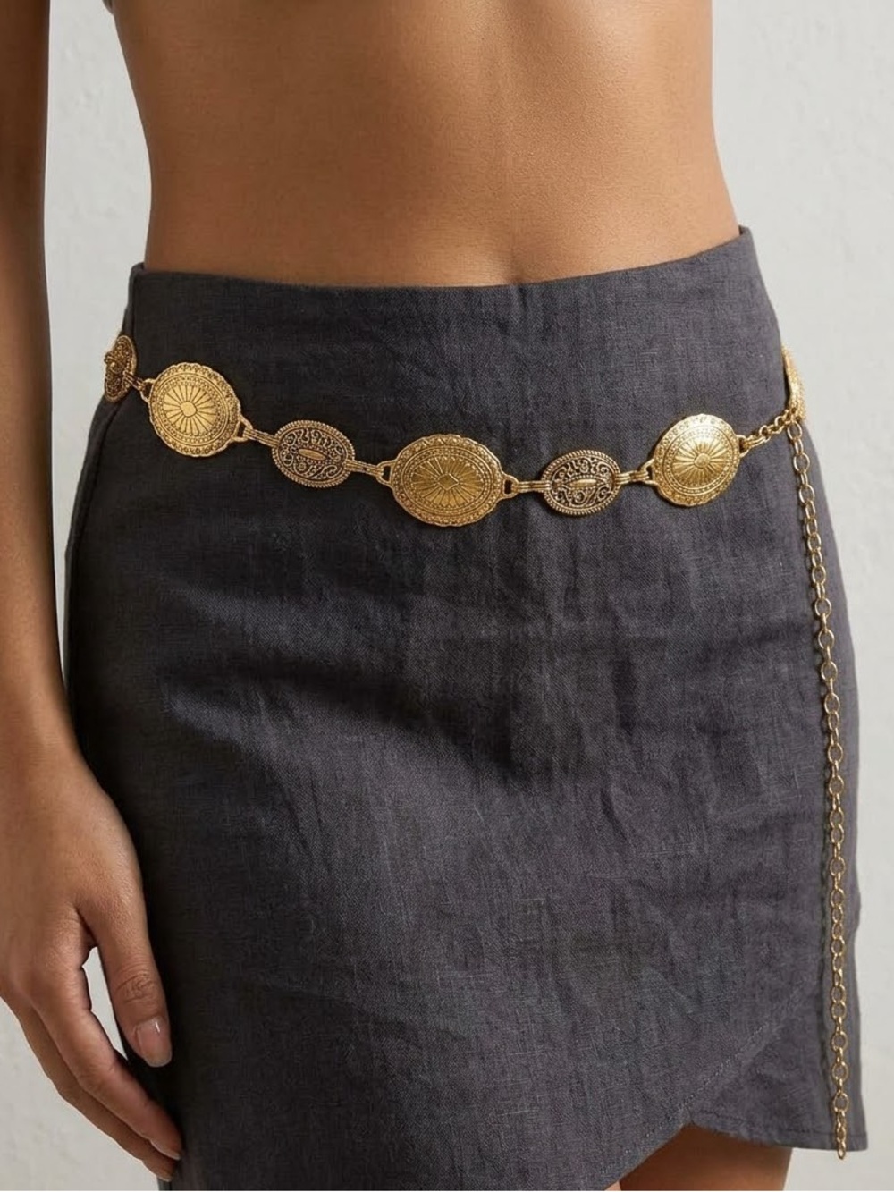 Vintage Gold Metal Concho Chain Belt B06-06